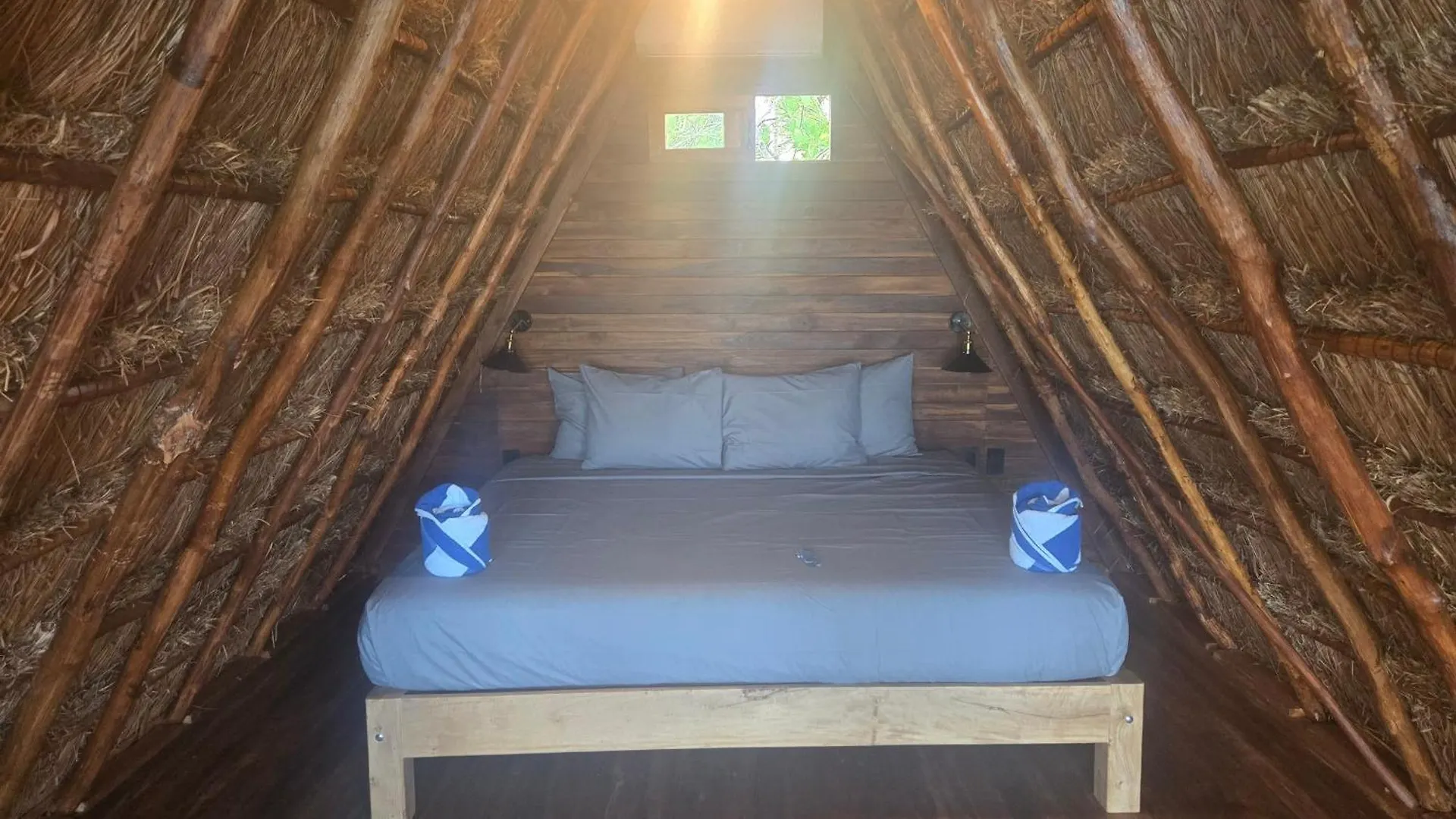 Hotel Playa Laguna Bacalar Beach Front Mexico
